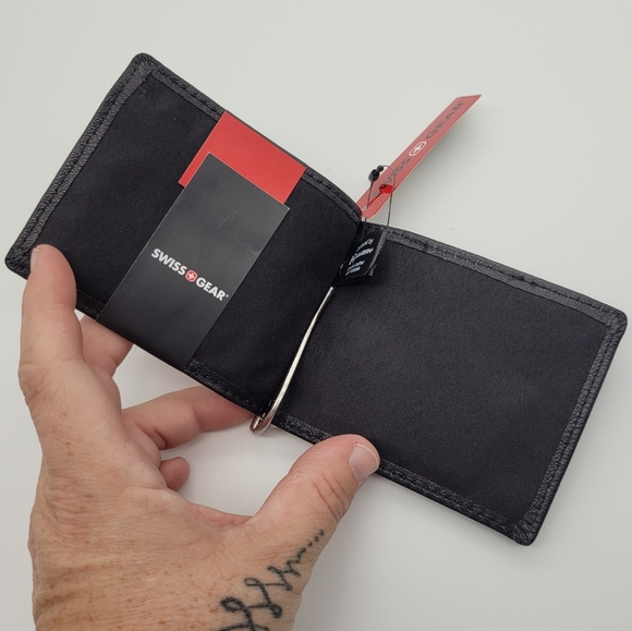 SWISS GEAR | genuine leather billfold wallet - Picture 3 of 5